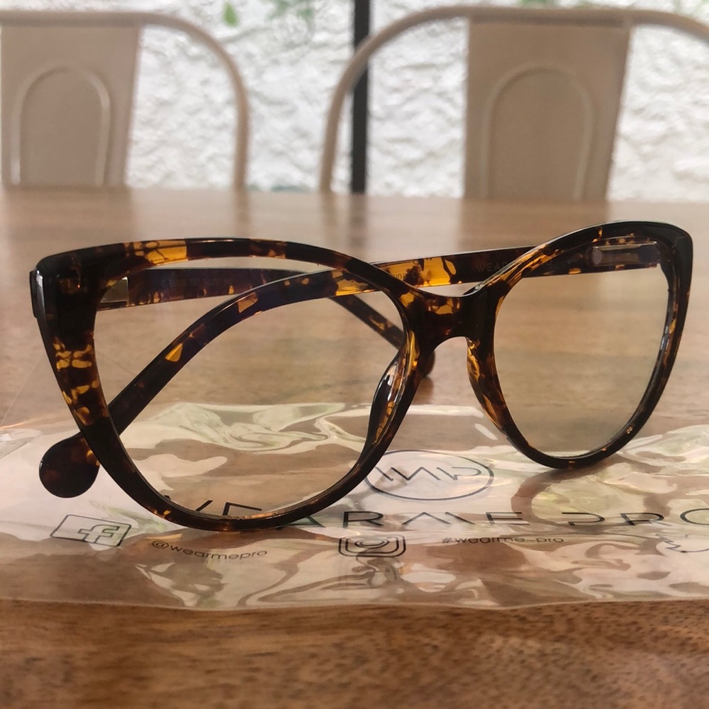 Blue light glasses